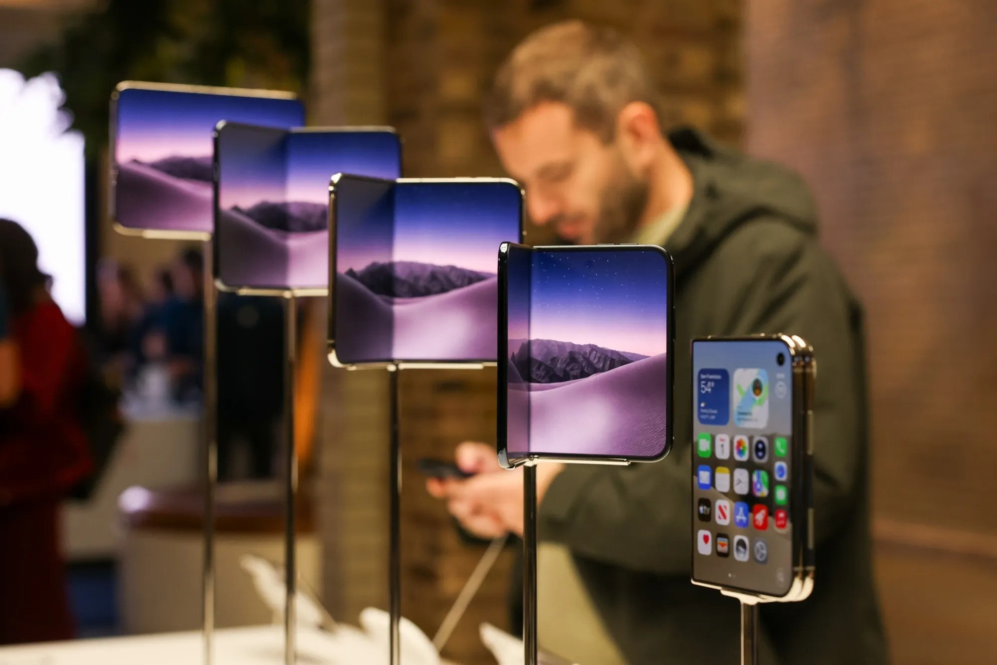 Apple lại bị chê sau khi iPhone Duo lên kệ