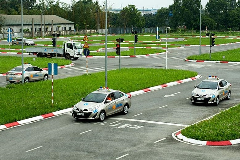 Quang Tri tam dung sat hach cap giay phep lai xe hinh anh