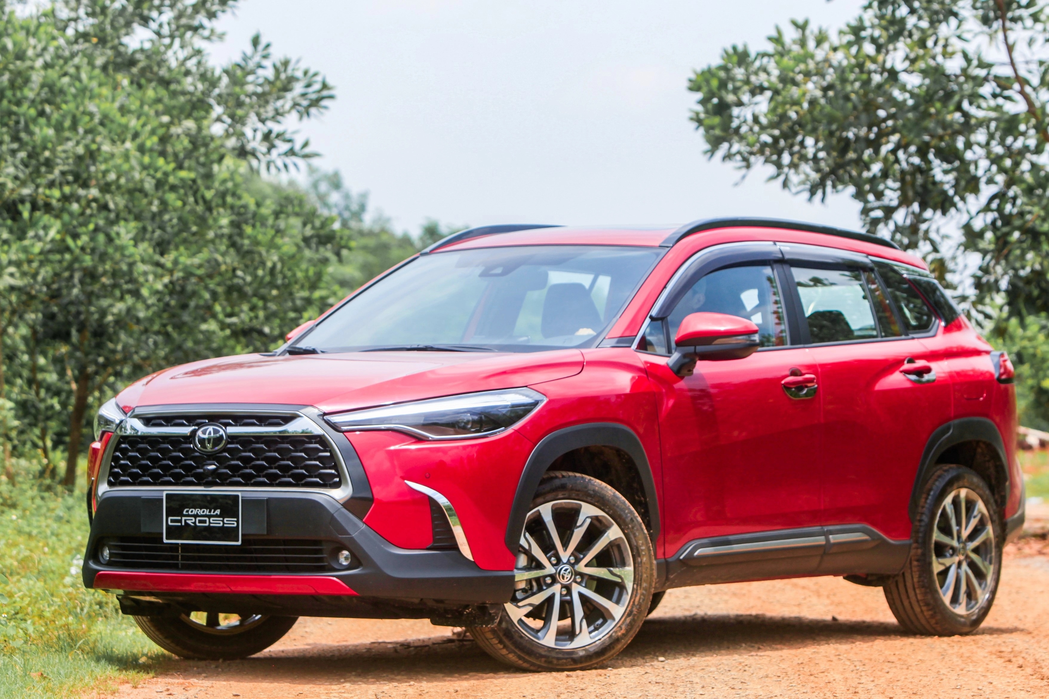 Doanh so oto Viet thang 6 sut giam vi thieu nguon cung va het uu dai hinh anh