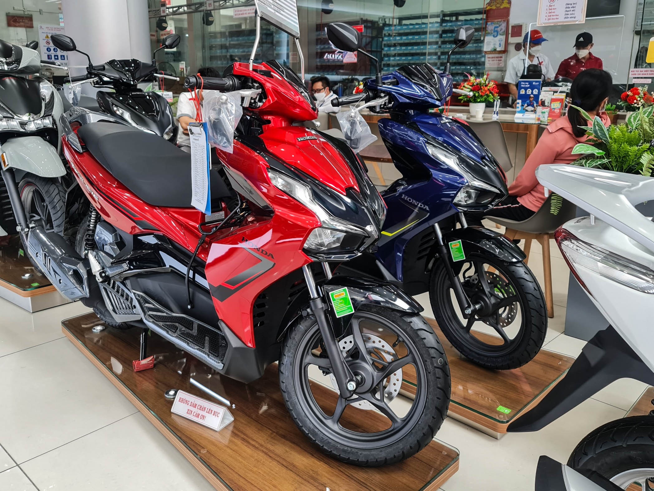 giá xe tay ga ảnh 2 gia xe tay ga anh 2