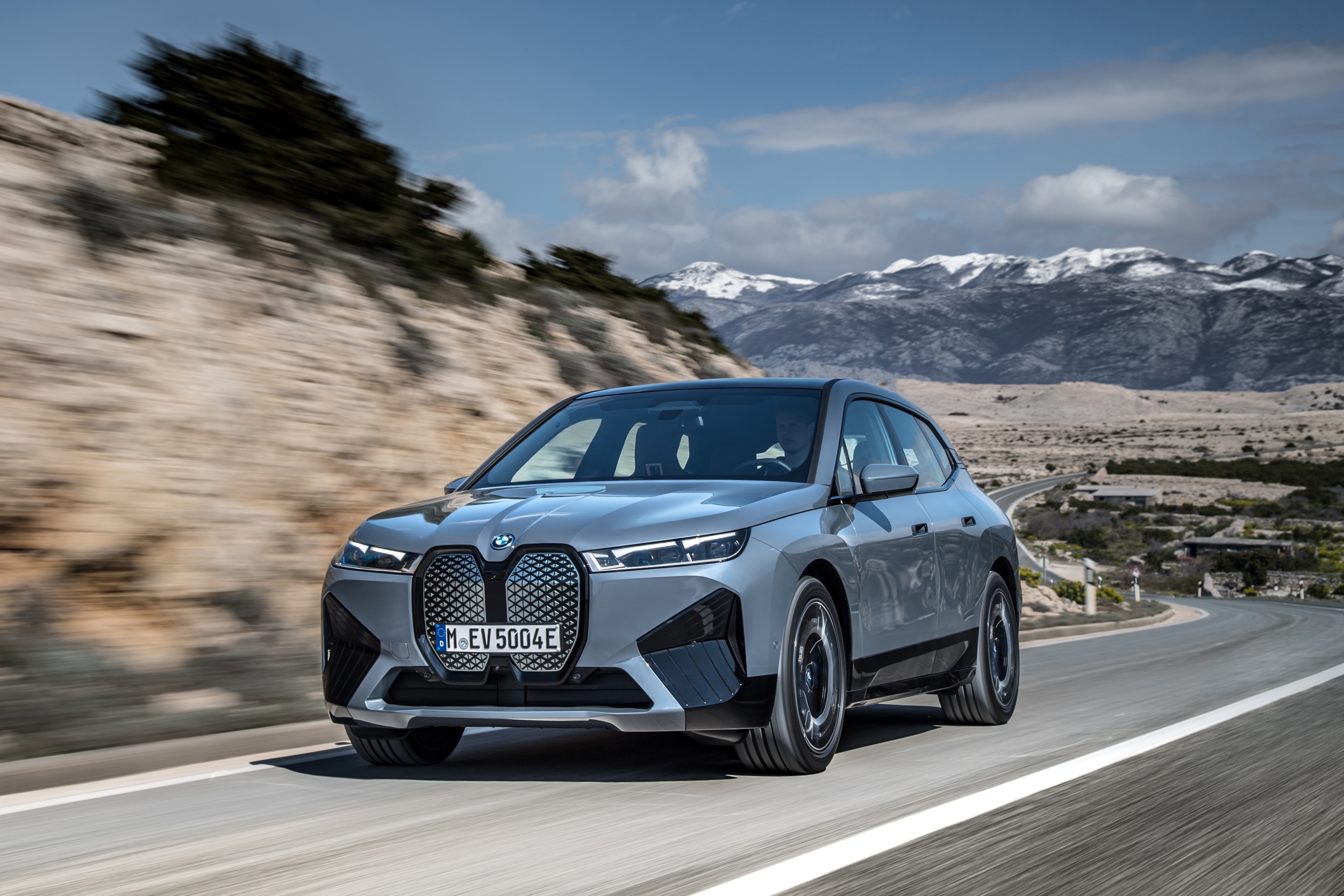 BMW triệu hồi ôtô điện vì lo ngại cháy nổ ảnh 2 BMW trieu hoi oto dien vi lo ngai chay no anh 2