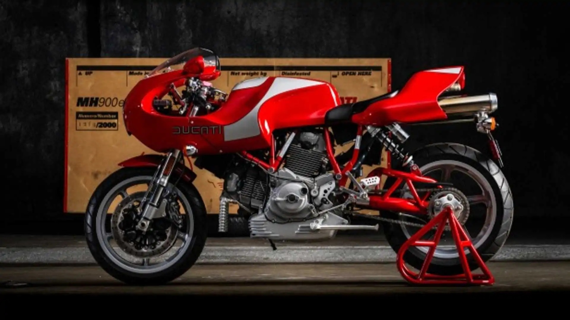 Xe hiem Ducati MH900e duoc ban voi gia 45.000 USD hinh anh