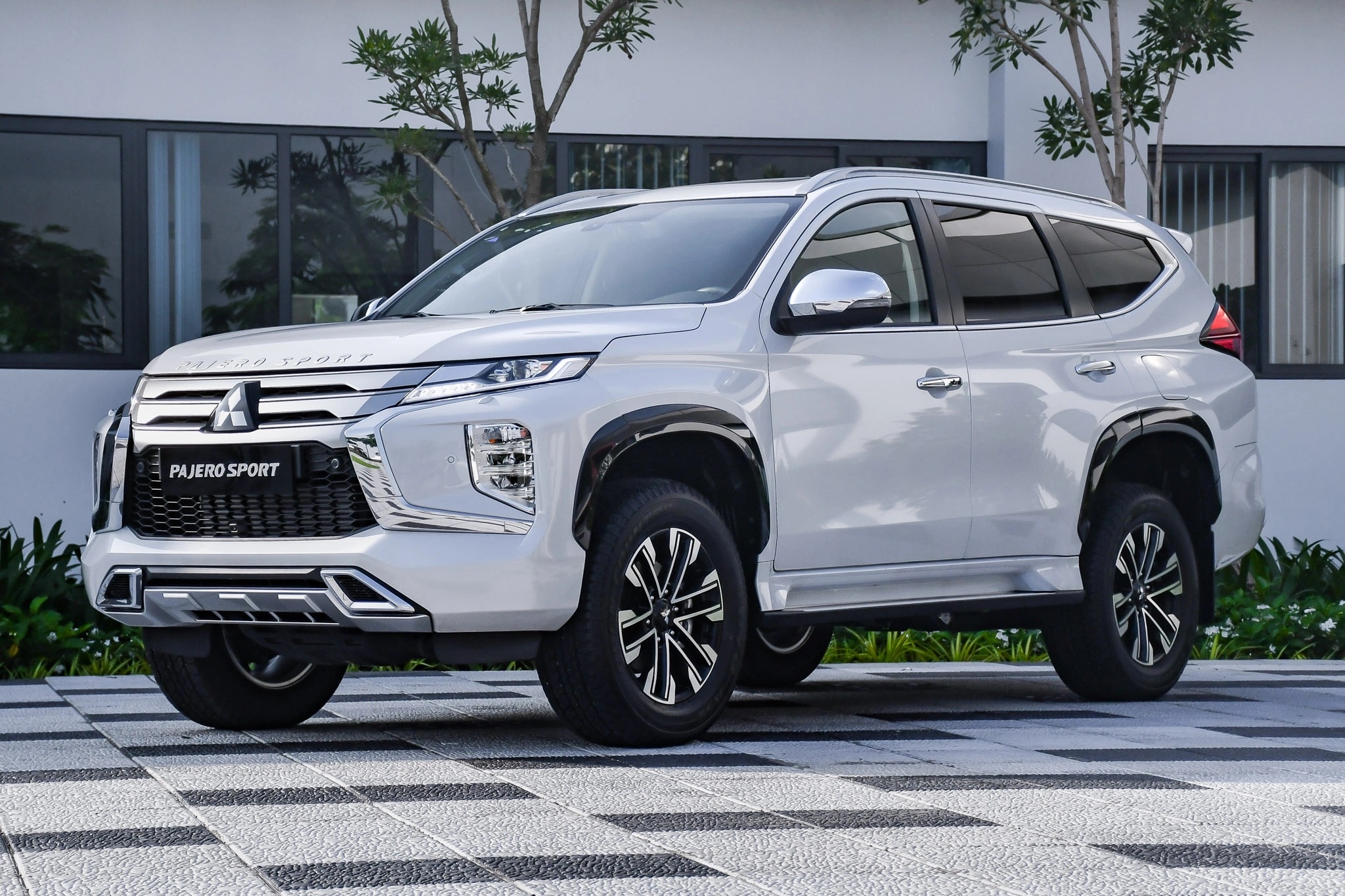 doanh so Hyundai Santa Fe anh 1