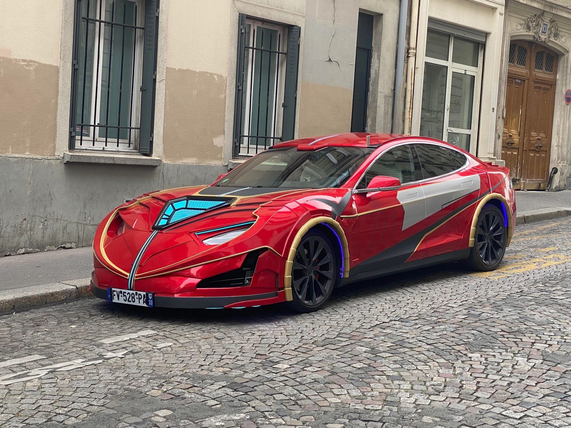 Tesla Iron Man ảnh 2 Tesla Iron Man anh 2