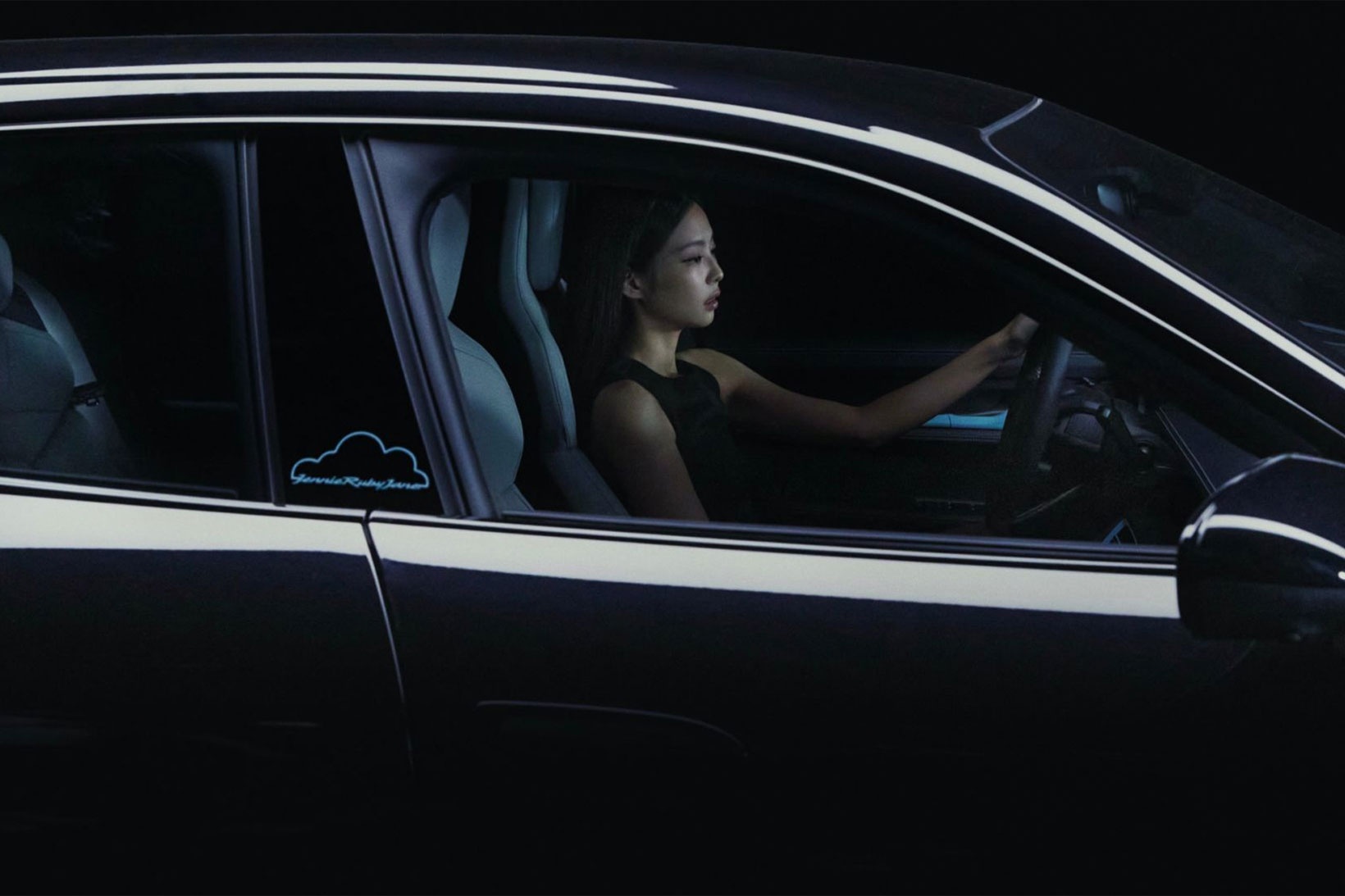 Phien ban Porsche Taycan danh rieng cho Jennie BlackPink hinh anh