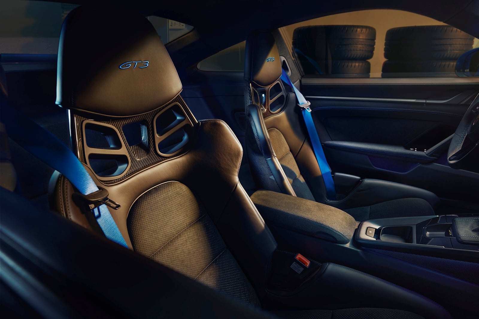 Porsche 911 GT3 trieu hoi anh 1