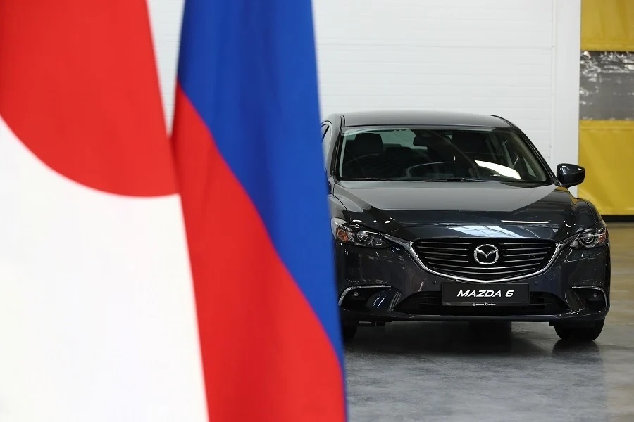 Mazda ban nha may tai Nga voi gia 1 USD hinh anh