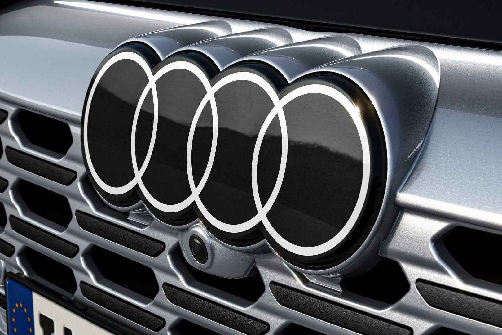 Audi co logo moi hinh anh