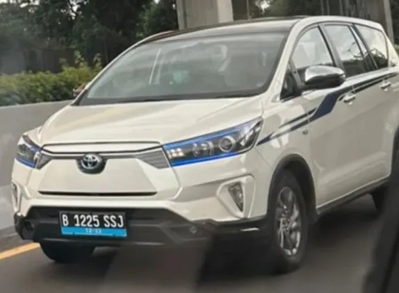 Toyota Innova mới ảnh 1 Toyota Innova moi anh 1
