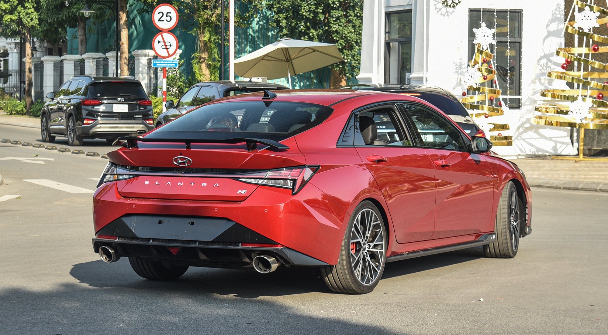 Hyundai Elantra N 2023 ảnh 2 Hyundai Elantra N 2023 anh 2