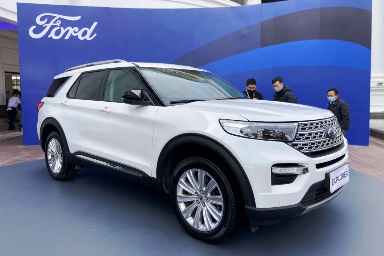 Ford chuan bi trieu hoi hon 90.000 xe vi van de o dong co hinh anh