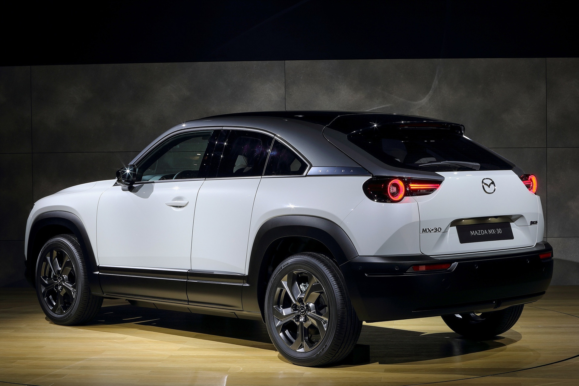 oto dien Mazda3 anh 3