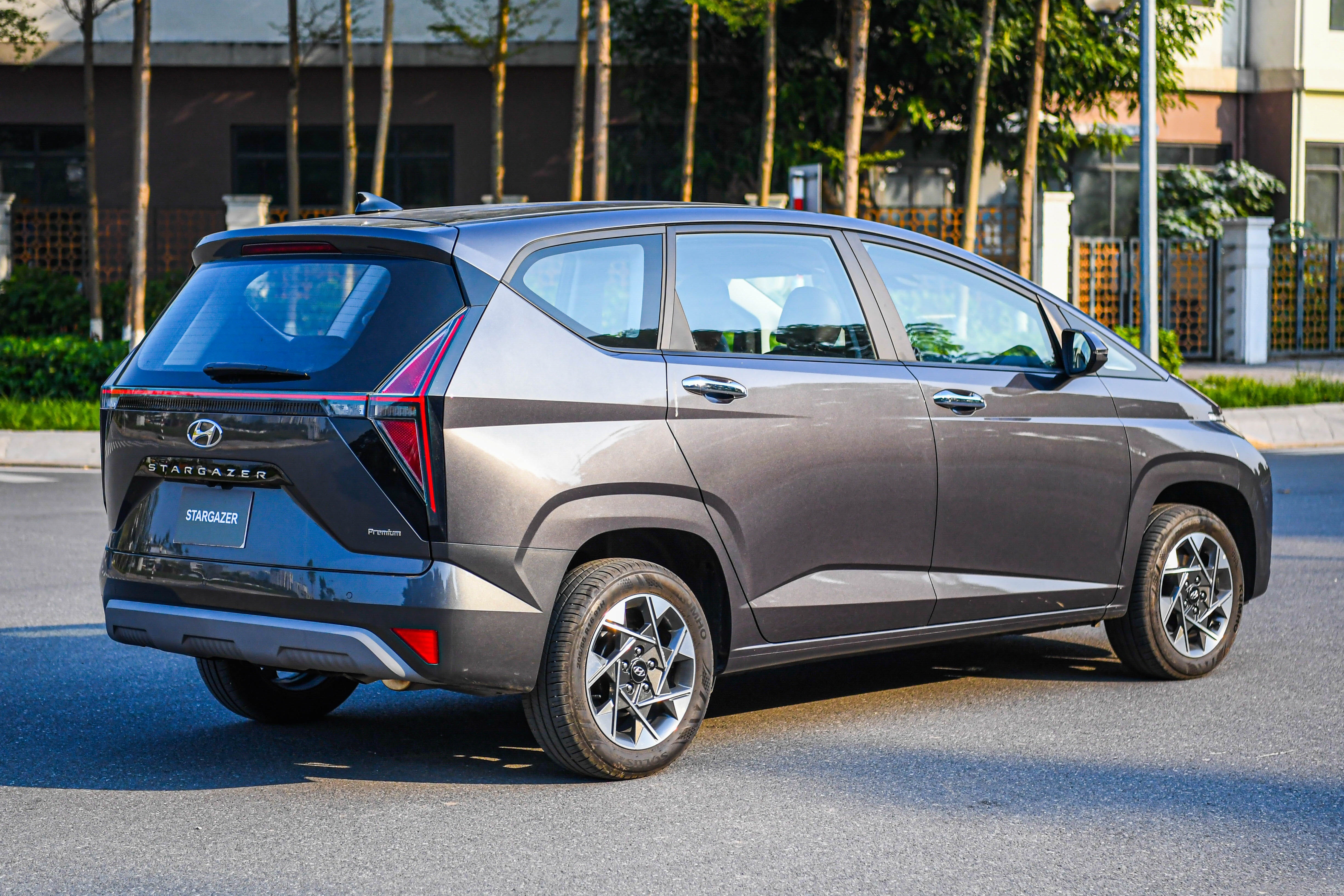 oto nhap khau Indonesia anh 10