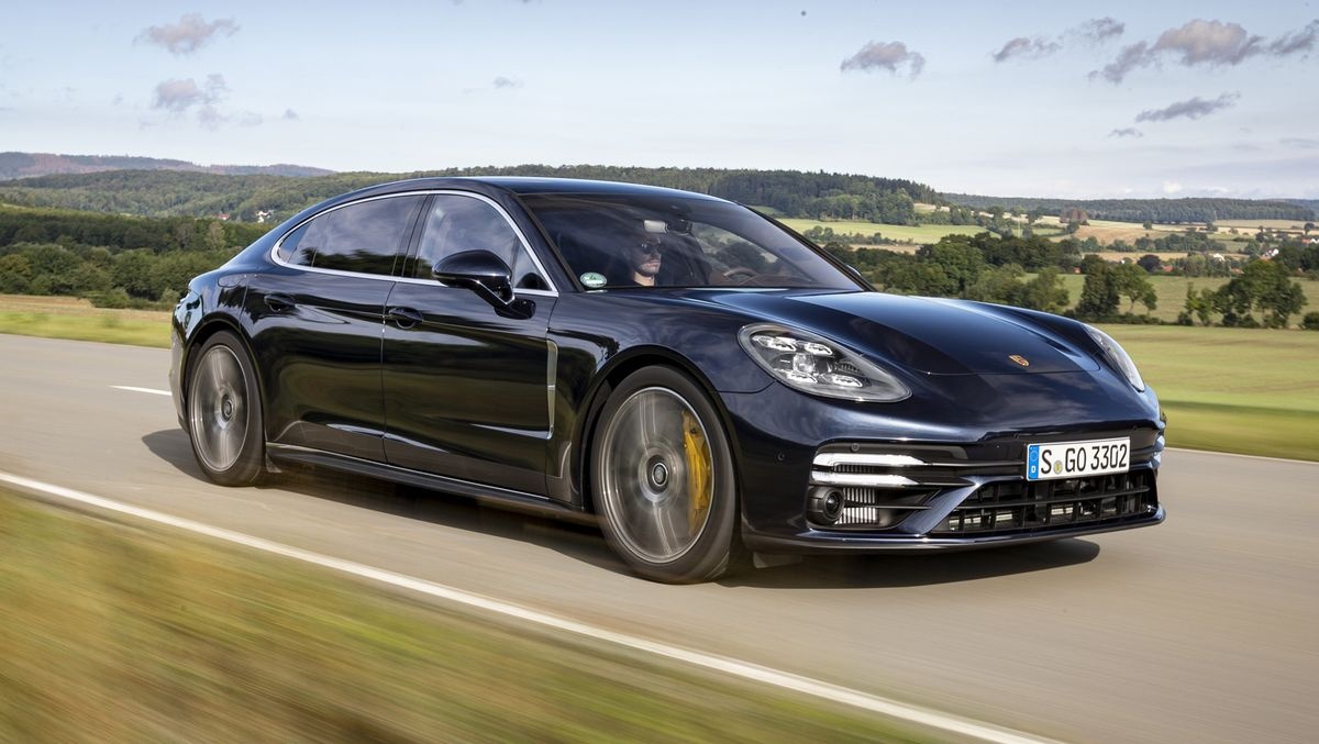 Porsche ghi nham gia Panamera, dan Trung Quoc do xo di mua xe hinh anh