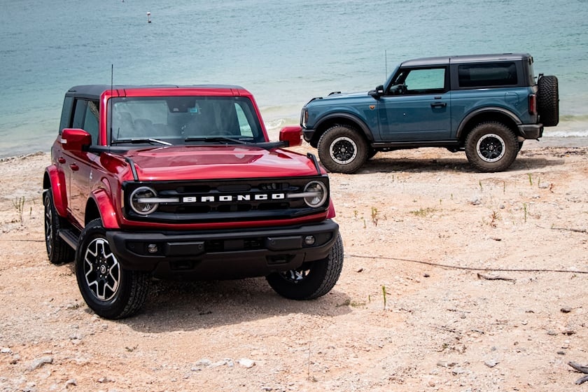 Gap loi co cau lai, Ford khuyen cao khach hang khong lai xe Bronco hinh anh