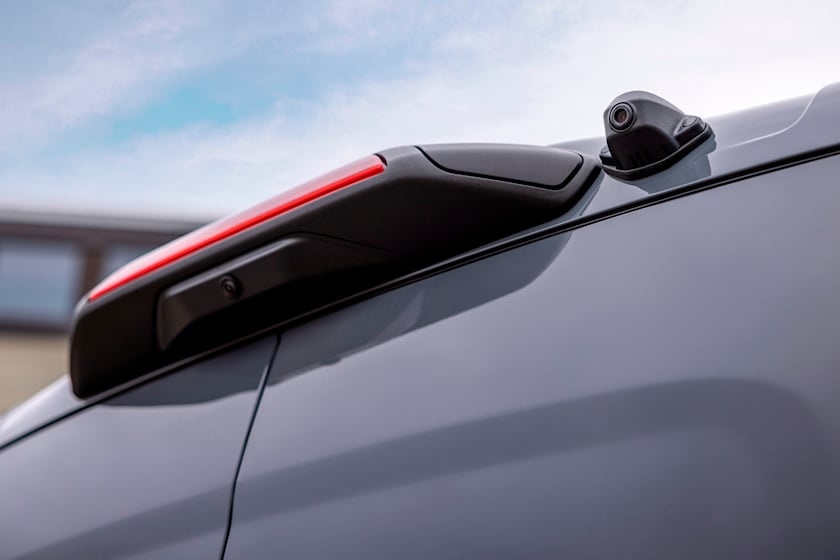 Ford Transit 2023 anh 2