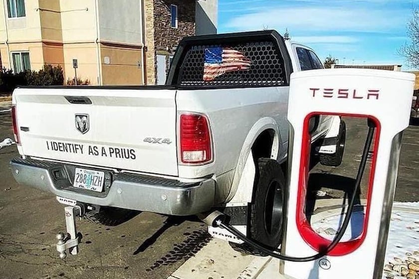 My de xuat phat nang hanh vi do oto o tram sac hinh anh