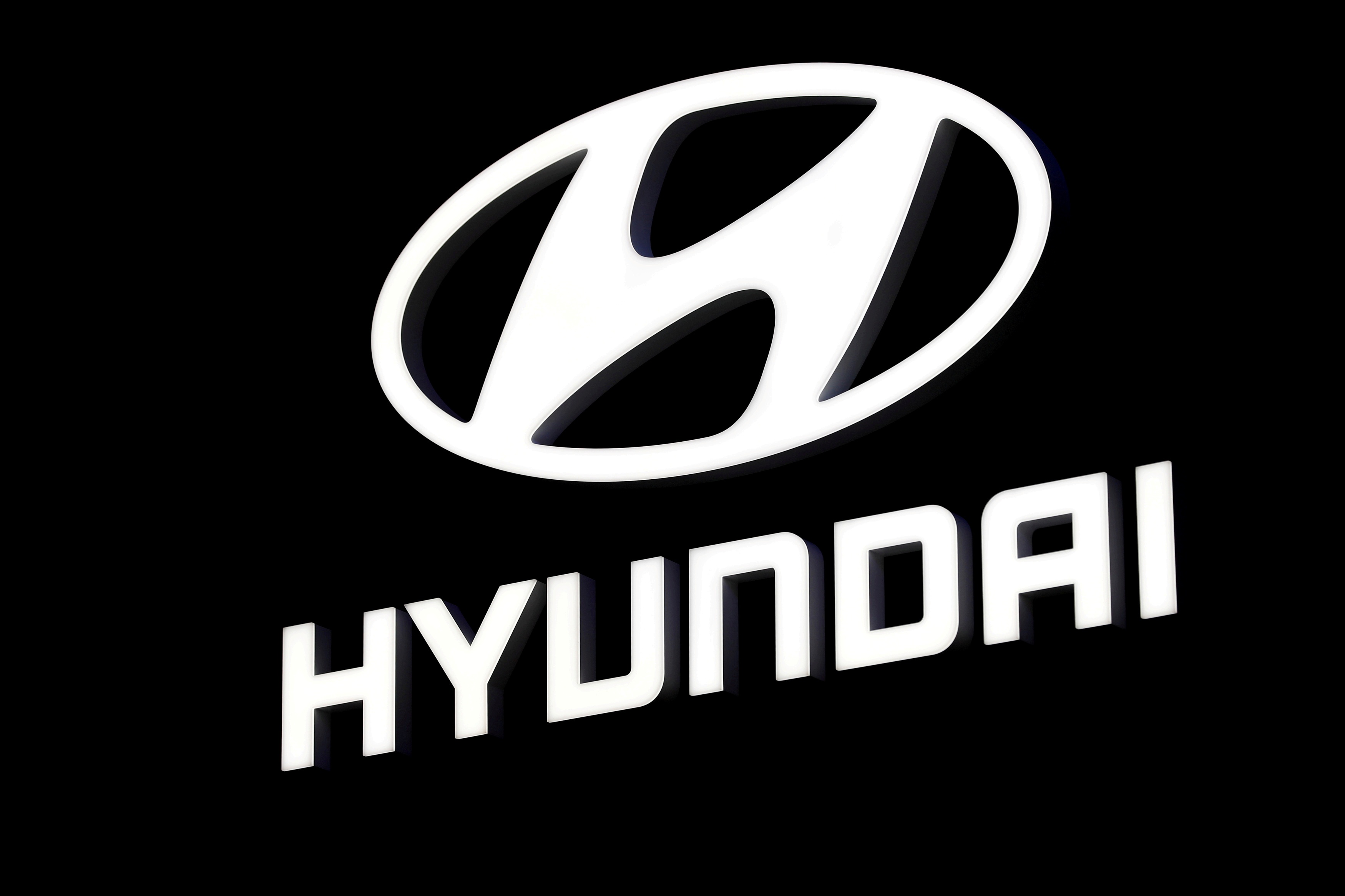 Hyundai san sang ban nha may, tim duong roi Nga hinh anh