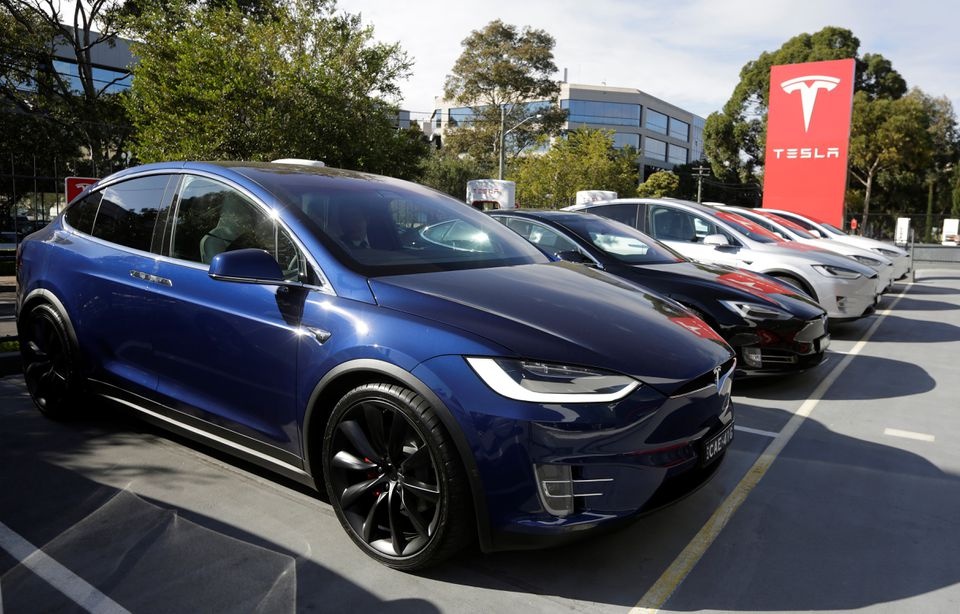 Nguoi dan Thai Lan, Singapore het co hoi mua cac mau xe dien Tesla hinh anh