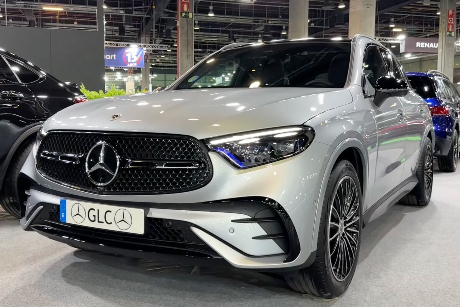 Mercedes-Benz GLC giam gia ca tram trieu dong truoc khi ra mat ban moi hinh anh