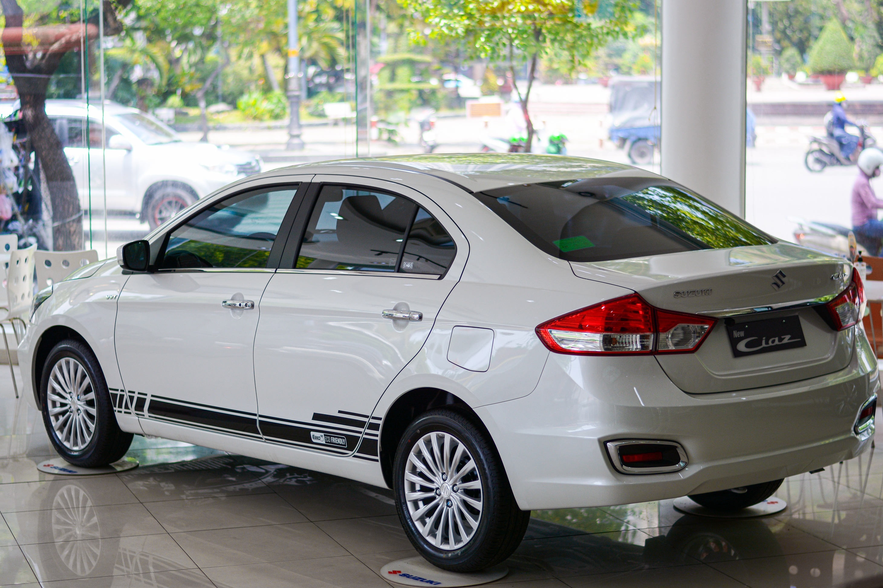 sedan B ảnh 3 sedan B anh 3