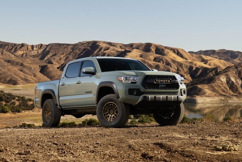 Toyota dau tu 328 trieu USD cho ban tai hybrid hinh anh