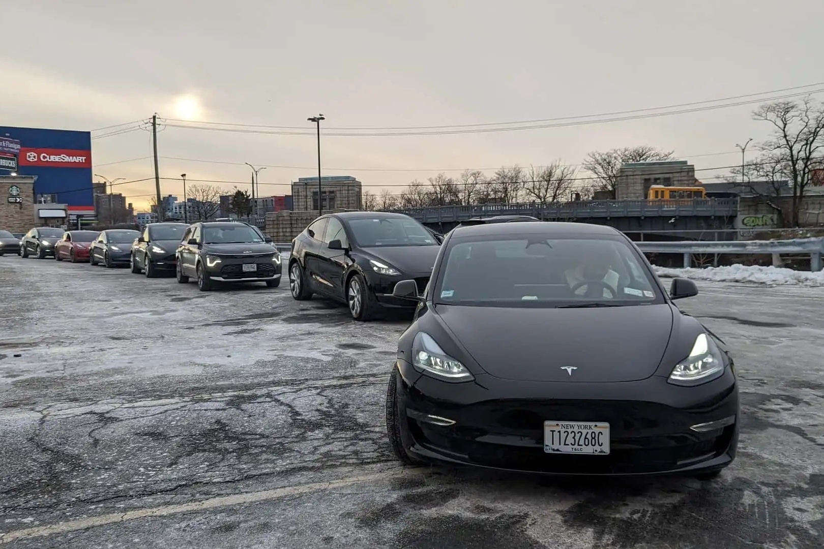 Con ac mong cua tai xe taxi dien tai thanh pho New York hinh anh