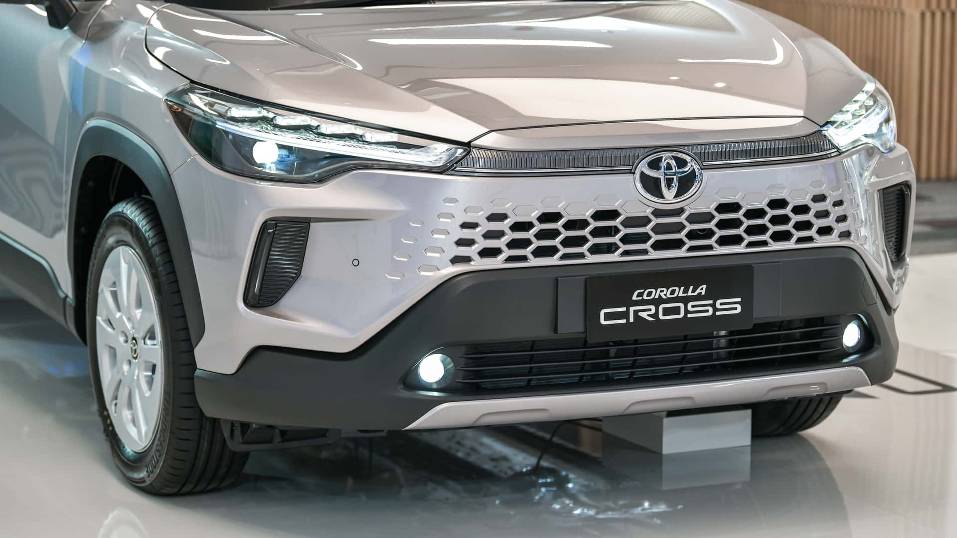Toyota Corolla Cross 2024 anh 2