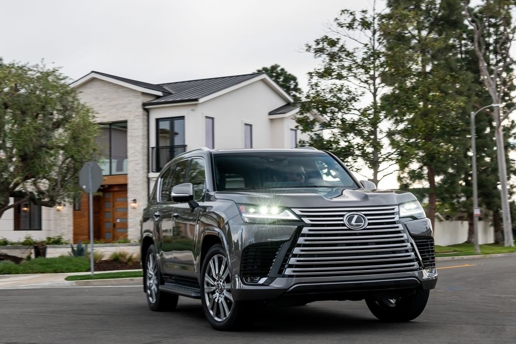 Tu chay du cai so N, hang tram nghin xe Toyota, Lexus sap bi trieu hoi hinh anh