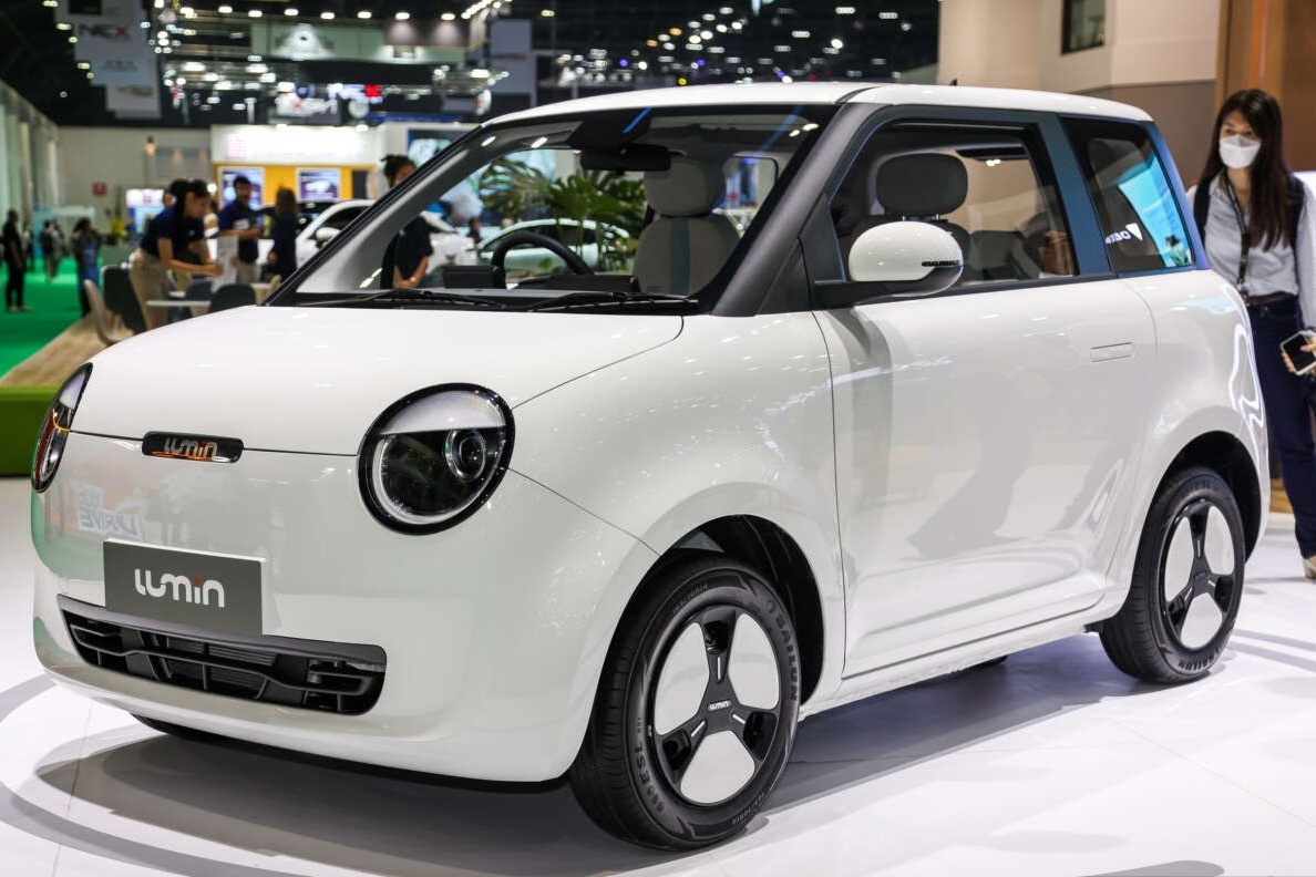 Xe dien mini cua Changan - 2 cua, di xa gan gap doi Hongguang hinh anh