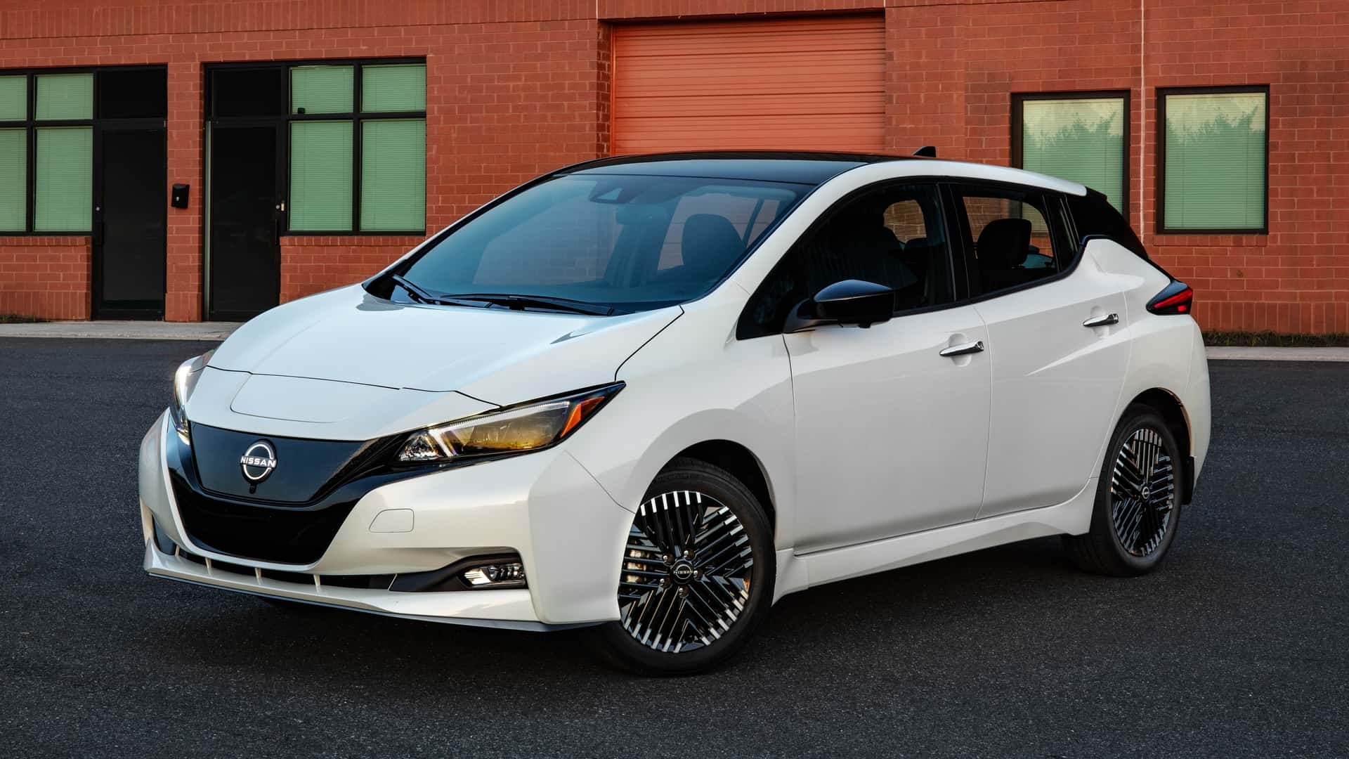 Nissan khung hoang anh 2