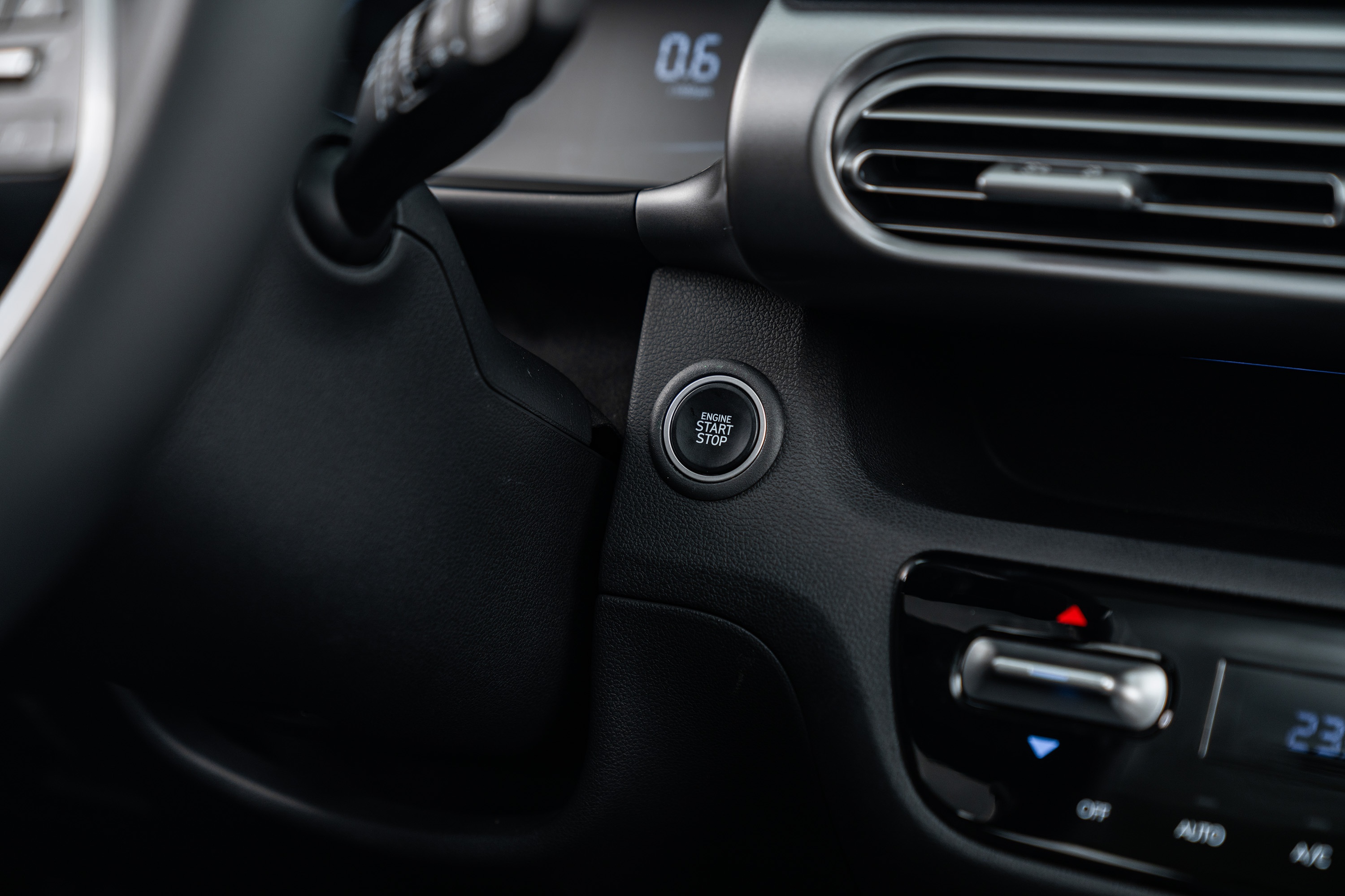 Hyundai Stargazer X anh 8