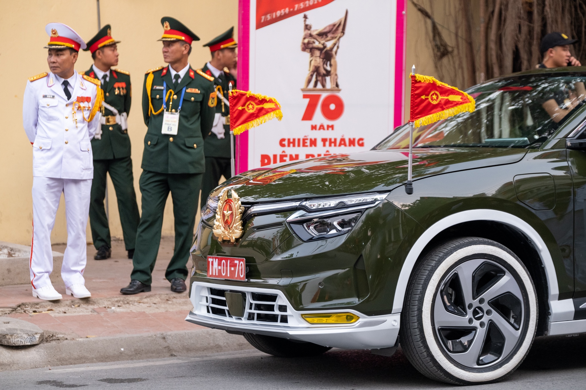 VF 8 mui trần ảnh 6 VF 8 mui tran anh 6