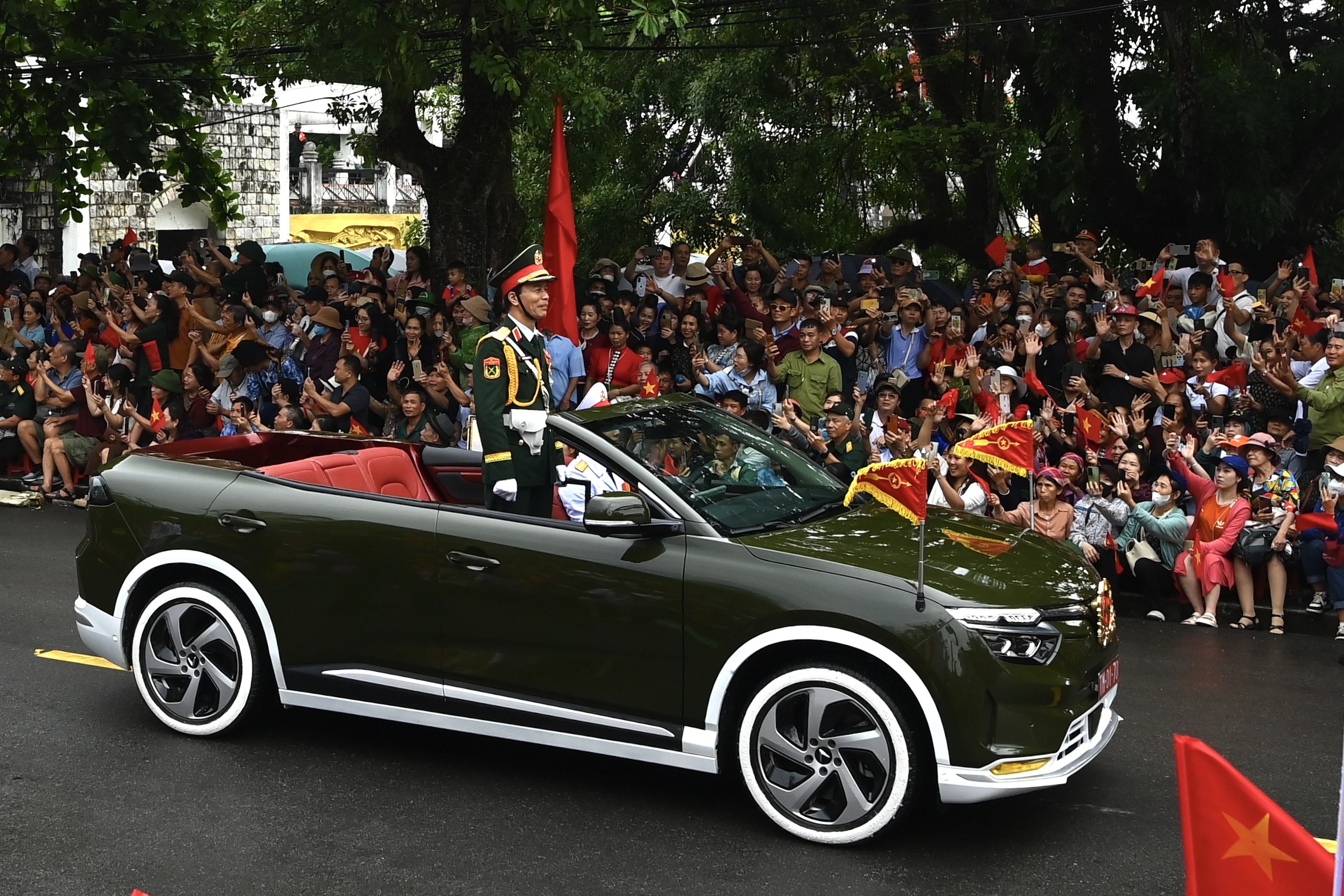 VF 8 mui tran xuat hien trong le dieu binh chien thang Dien Bien Phu hinh anh