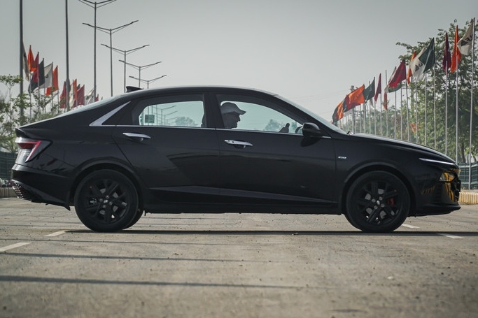 Hyundai Accent moi anh 2