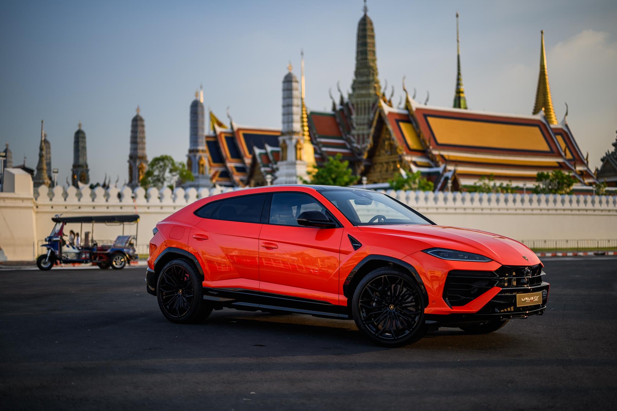 Sieu SUV hybrid Lamborghini Urus SE ra mat thi truong Thai Lan hinh anh