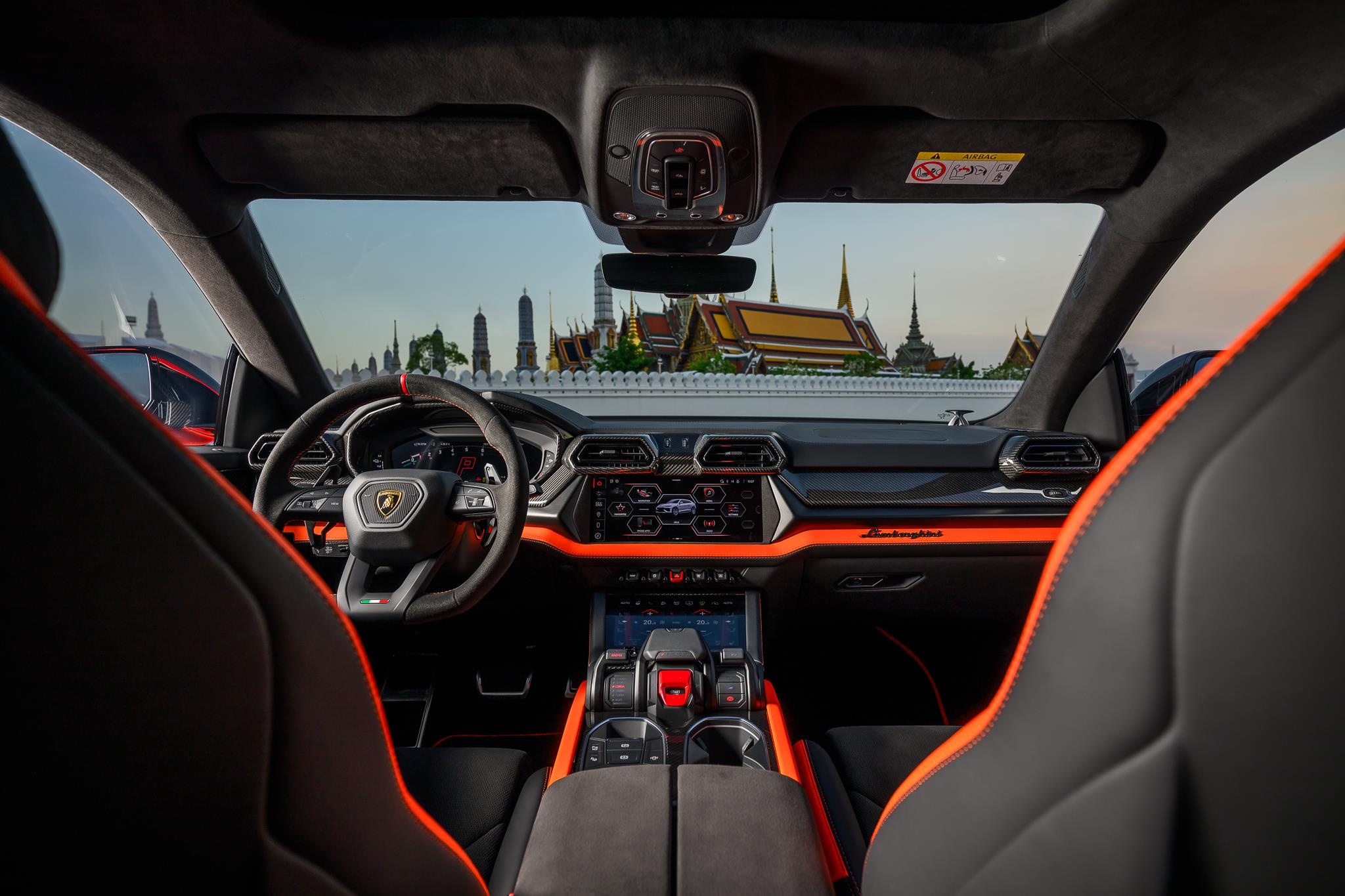 Lamborghini Urus SE anh 8
