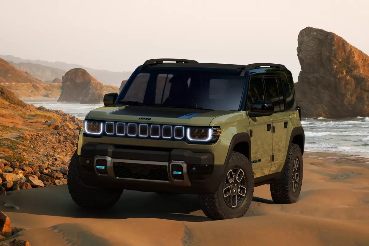 Den luot Jeep lam xe dien gia re hinh anh