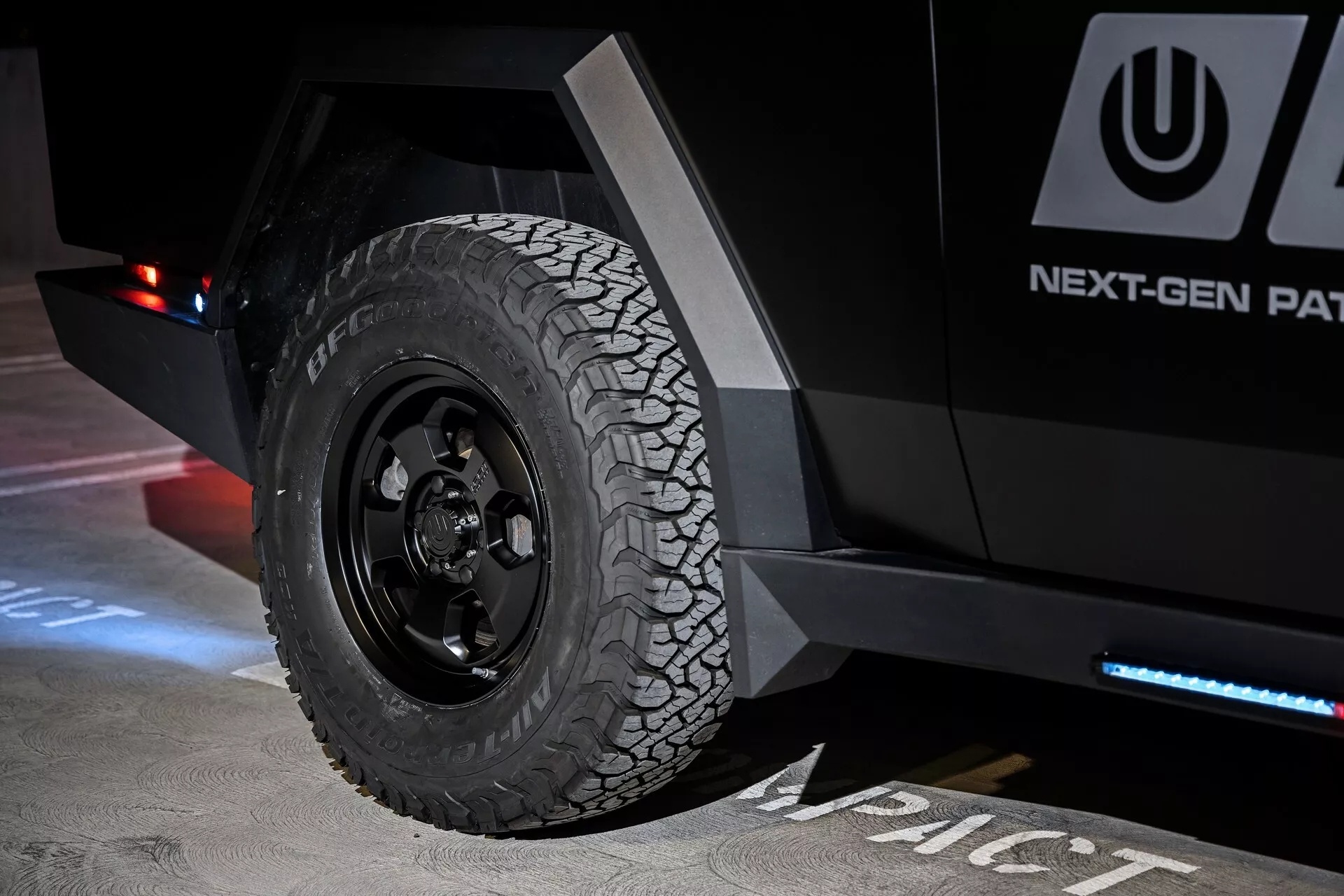 Tesla Cybertruck anh 4