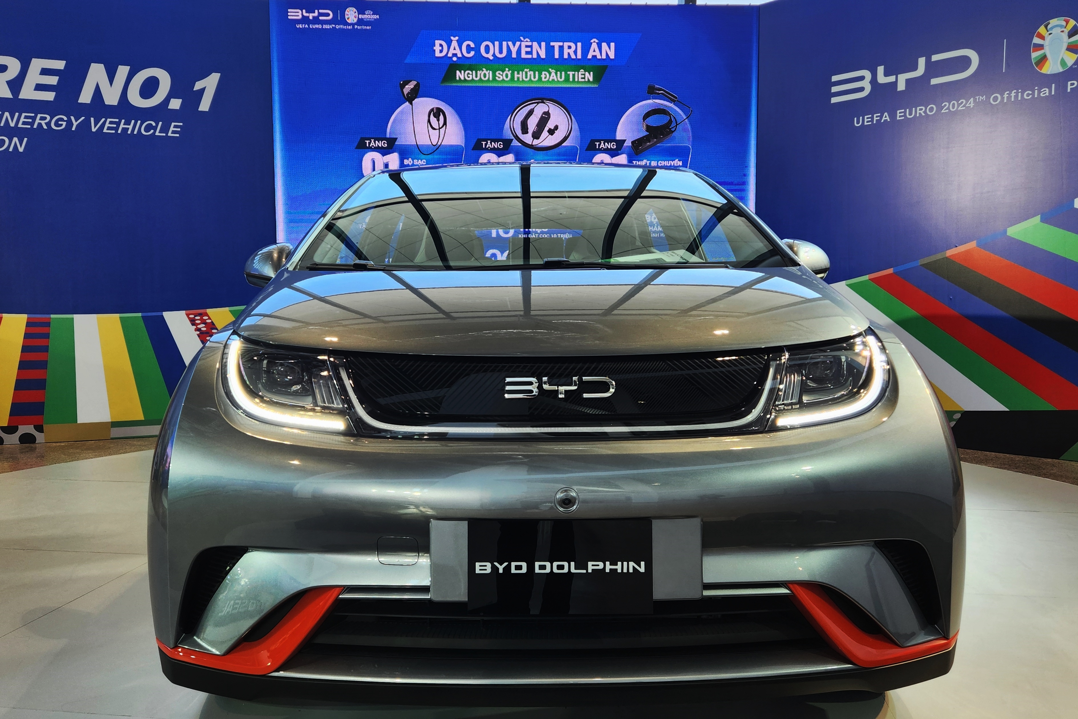 BYD Dolphin gia 659 trieu co the tro thanh 'at chu bai'? hinh anh