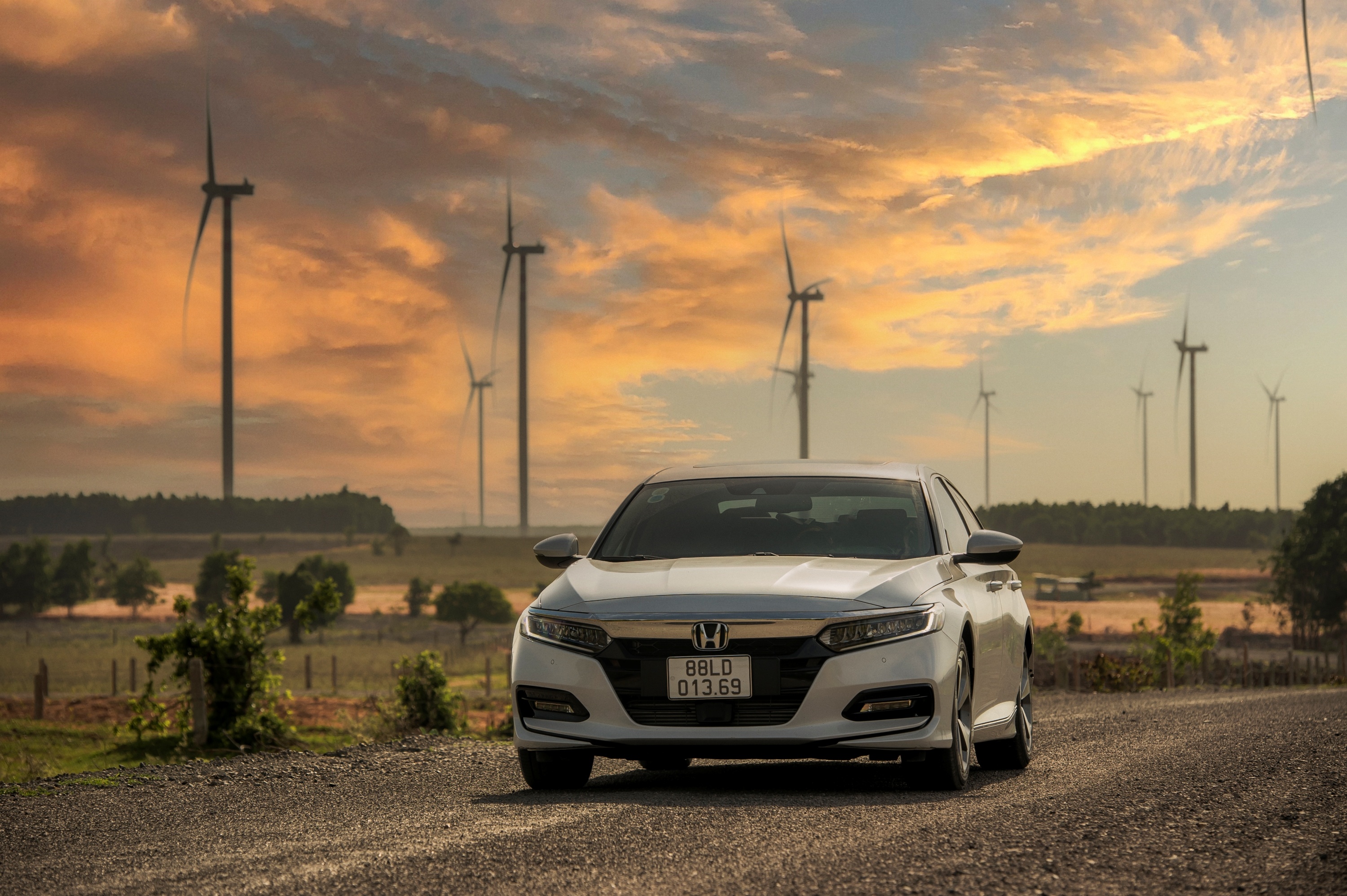 Nhieu mau oto nhap khau dang giam gia, nhieu nhat ca tram trieu dong hinh anh