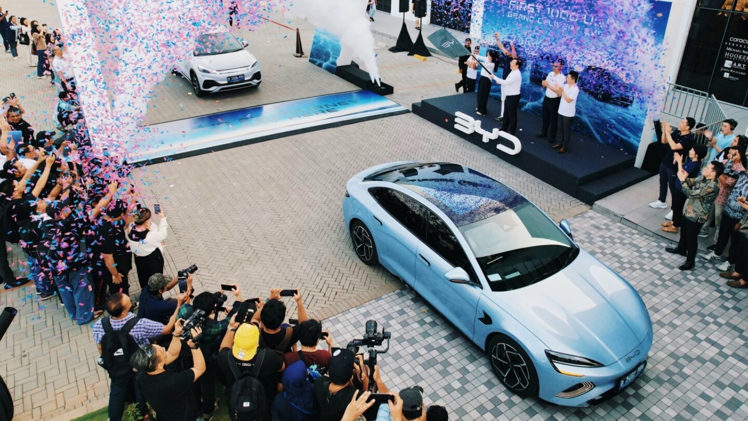 BYD dat cot moc doanh so 1.000 xe tai Indonesia hinh anh