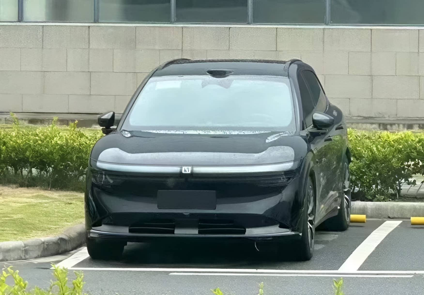 Doi thu Tesla Model Y lo anh thuc te hinh anh