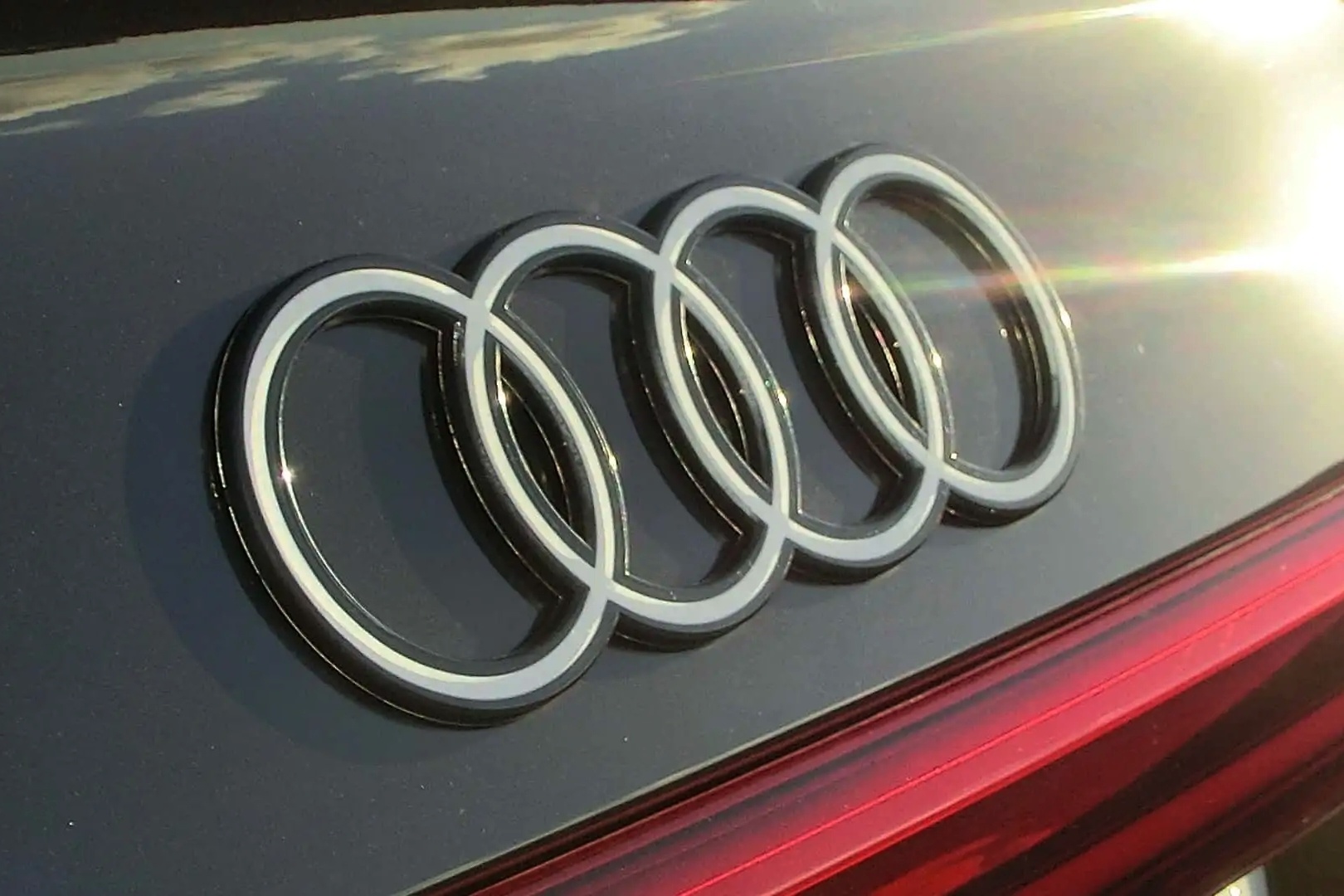 Xe dien Audi tai Trung Quoc khong dung logo cua hang hinh anh
