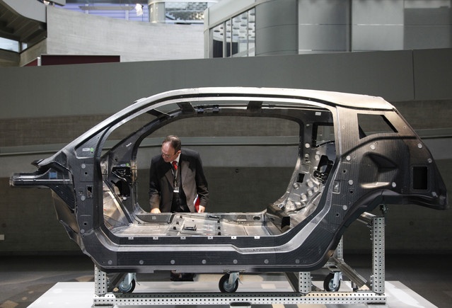 Cach oto bao ve hanh khach - nen tang khung gam quan trong nhat hinh anh