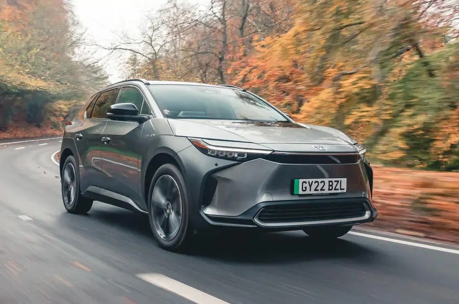 Toyota, Subaru va Lexus dung ban oto dien tai My hinh anh