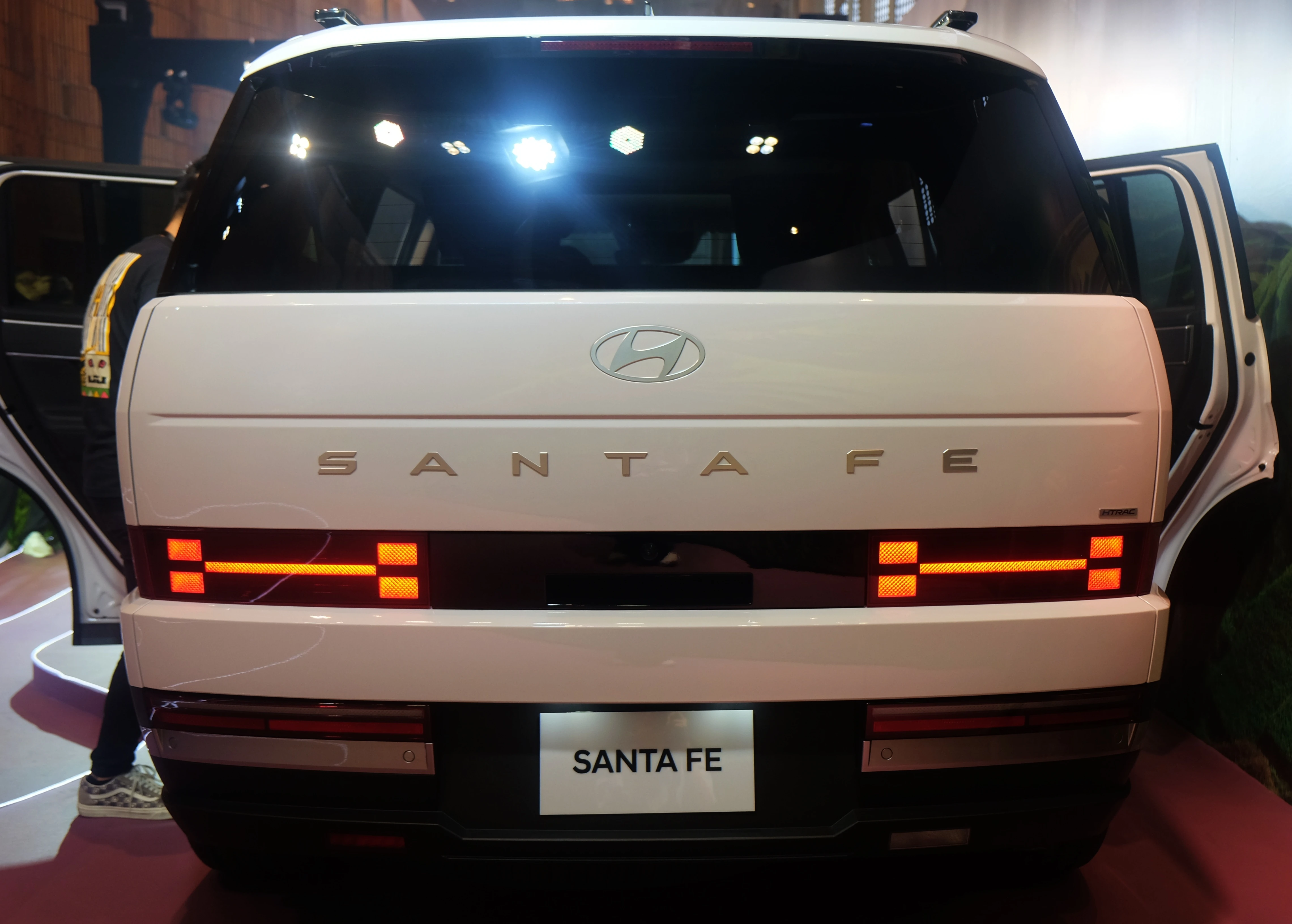 Hyundai Santa Fe 2024 anh 5