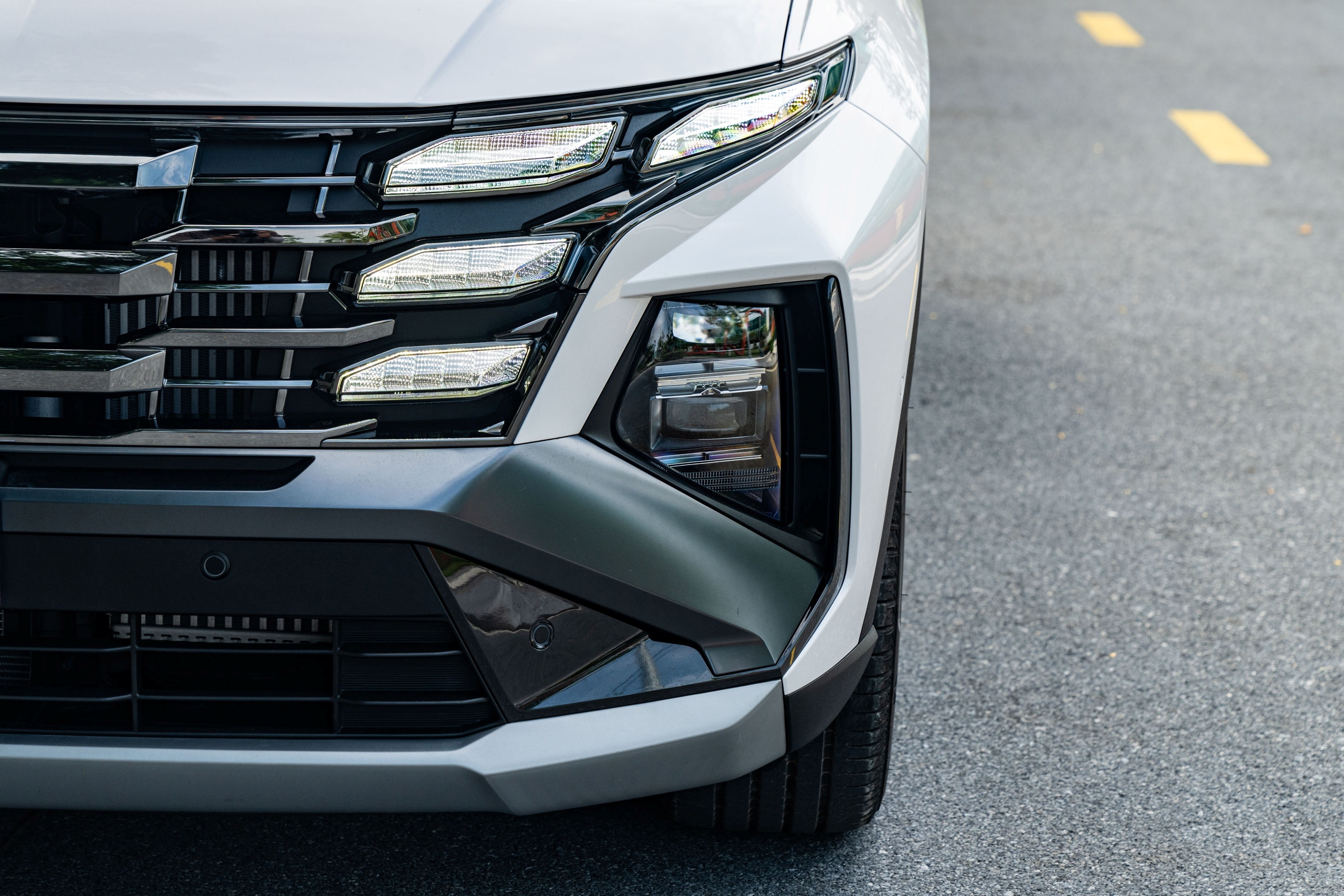 Xe Han ngay cang hut hoi trong cuoc dua voi oto Nhat tai Viet Nam hinh anh