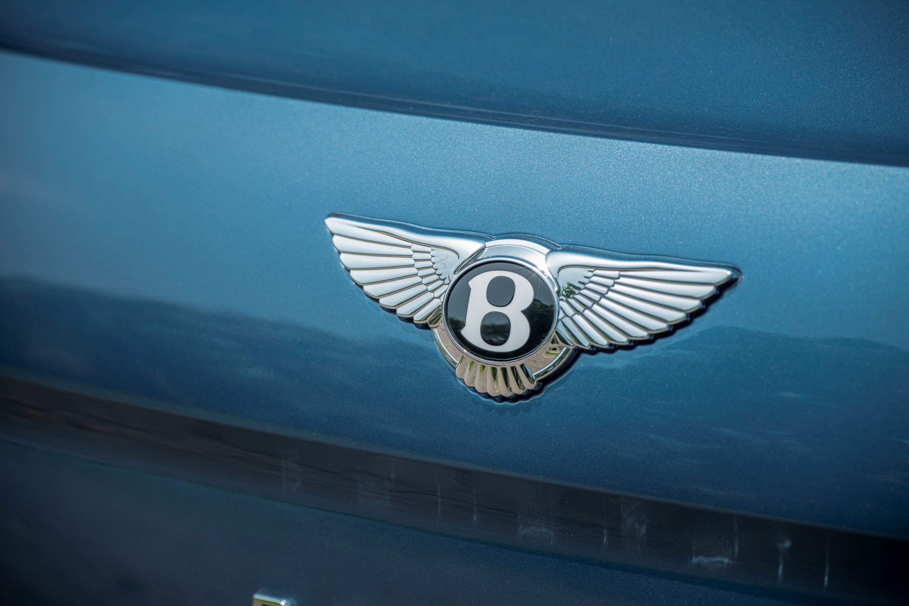 Bentley de ngo kha nang lam ban tai hinh anh