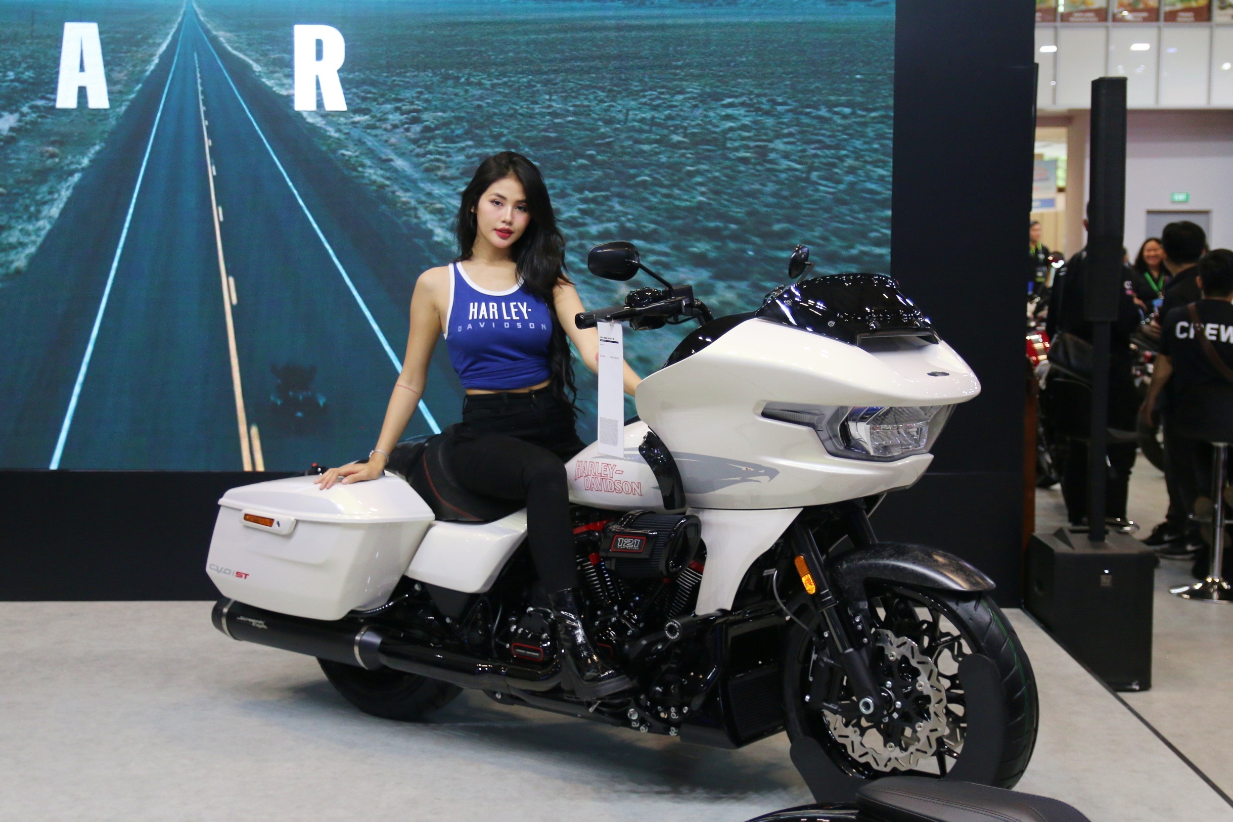 CVO Road Glide ST anh 1